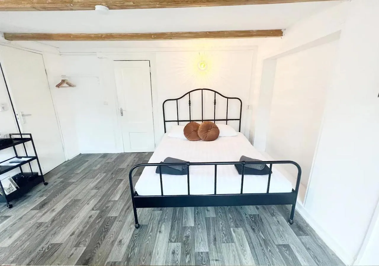 Studio'S In The Center Of Amsterdam With Canal View!